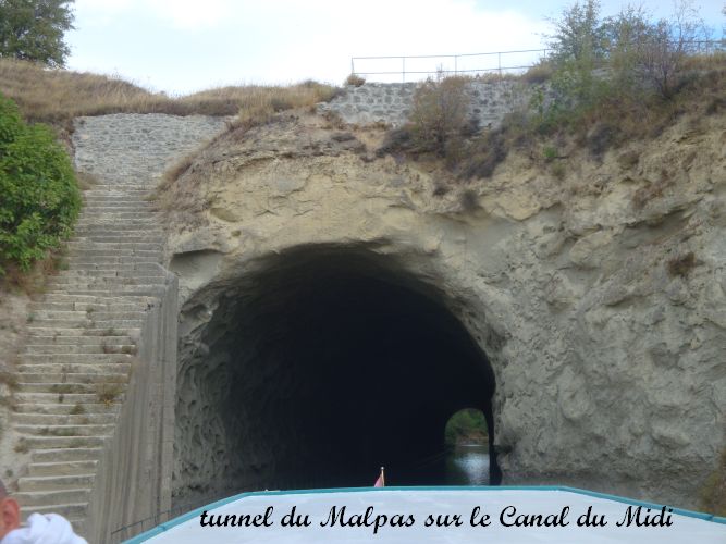 03 tunnel sur le Canal du Midi