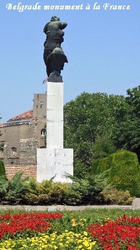 belgrade-monument-a-la-france