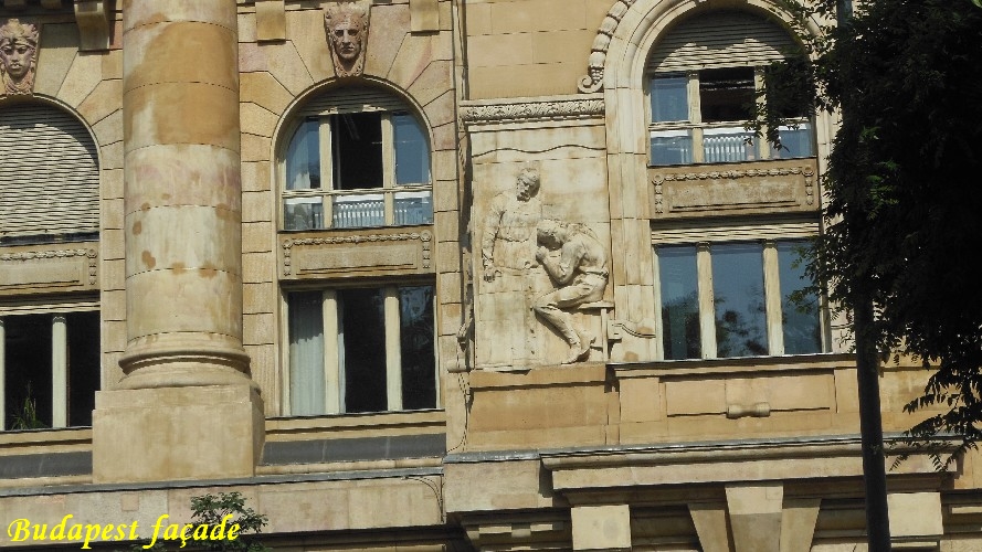 budapest-facade