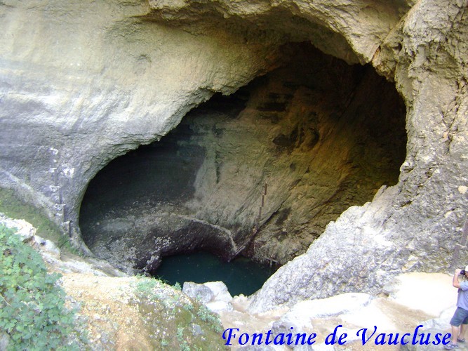 fontainedevaucluse1