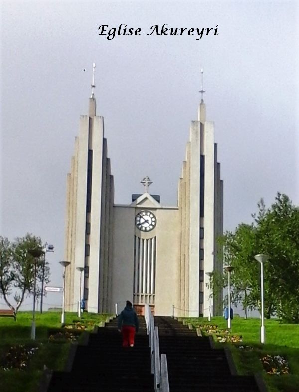 04 Eglise Akureyri